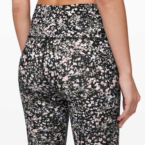 Sold on Somewear.ca | Lululemon Wunder Under High-Rise Legging - Picture 3 of 6